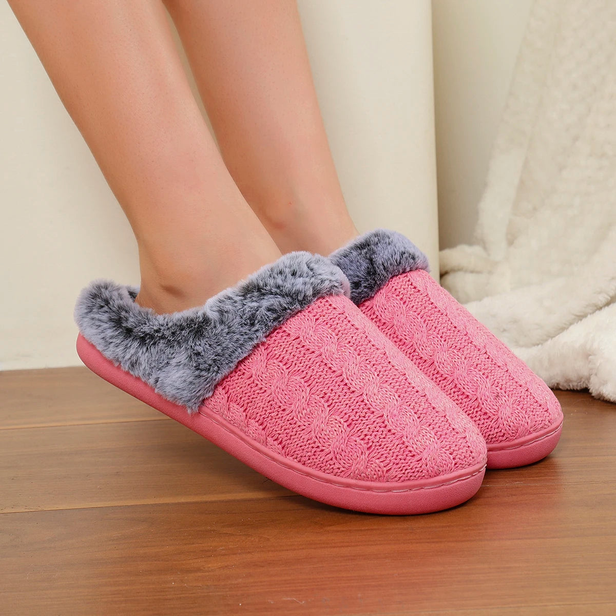 WOMEN'S SOFT WINTER SLIPPERS